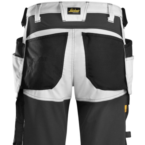 Close-up of back pockets on Snickers 6241 white trousers – Snickers Workwear